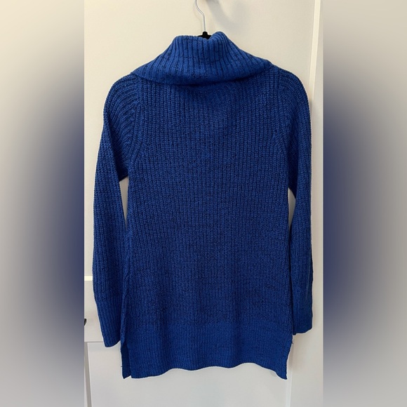 Ladies Sweater - Picture 4 of 4